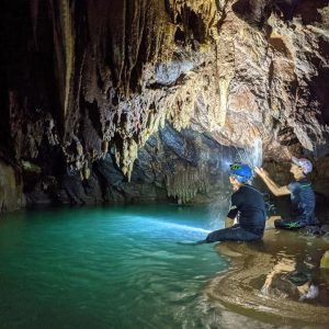 EXPLORER LES MYSTÈRES DE LA GROTTE DE KHUON BONG EN 2 JOURS