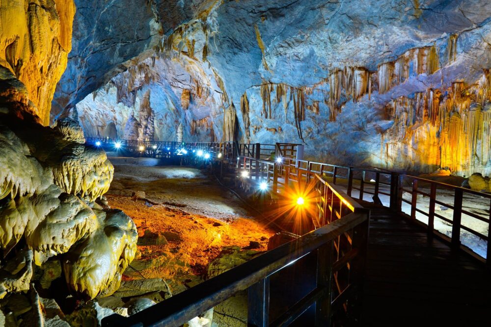 Thien duong, paradise cave. 