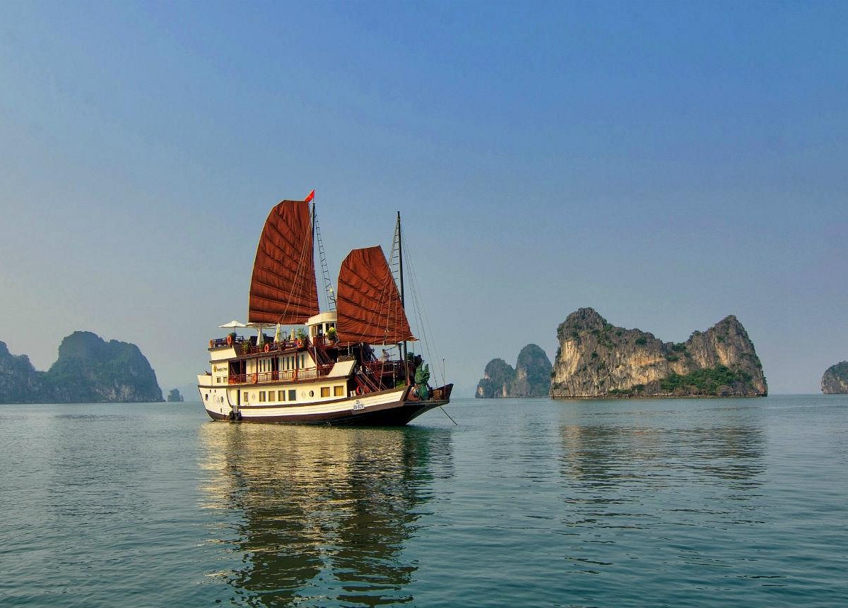 Best way to explore Bai Tu Long Bay (or Halong Bay or Lanha Bay) is by Cruises